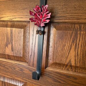 Red Oak Leaf Wreath Metal Door Hanger